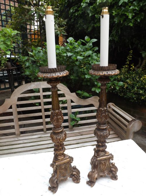 pair c19th italian baroque style carved giltwood lamps
