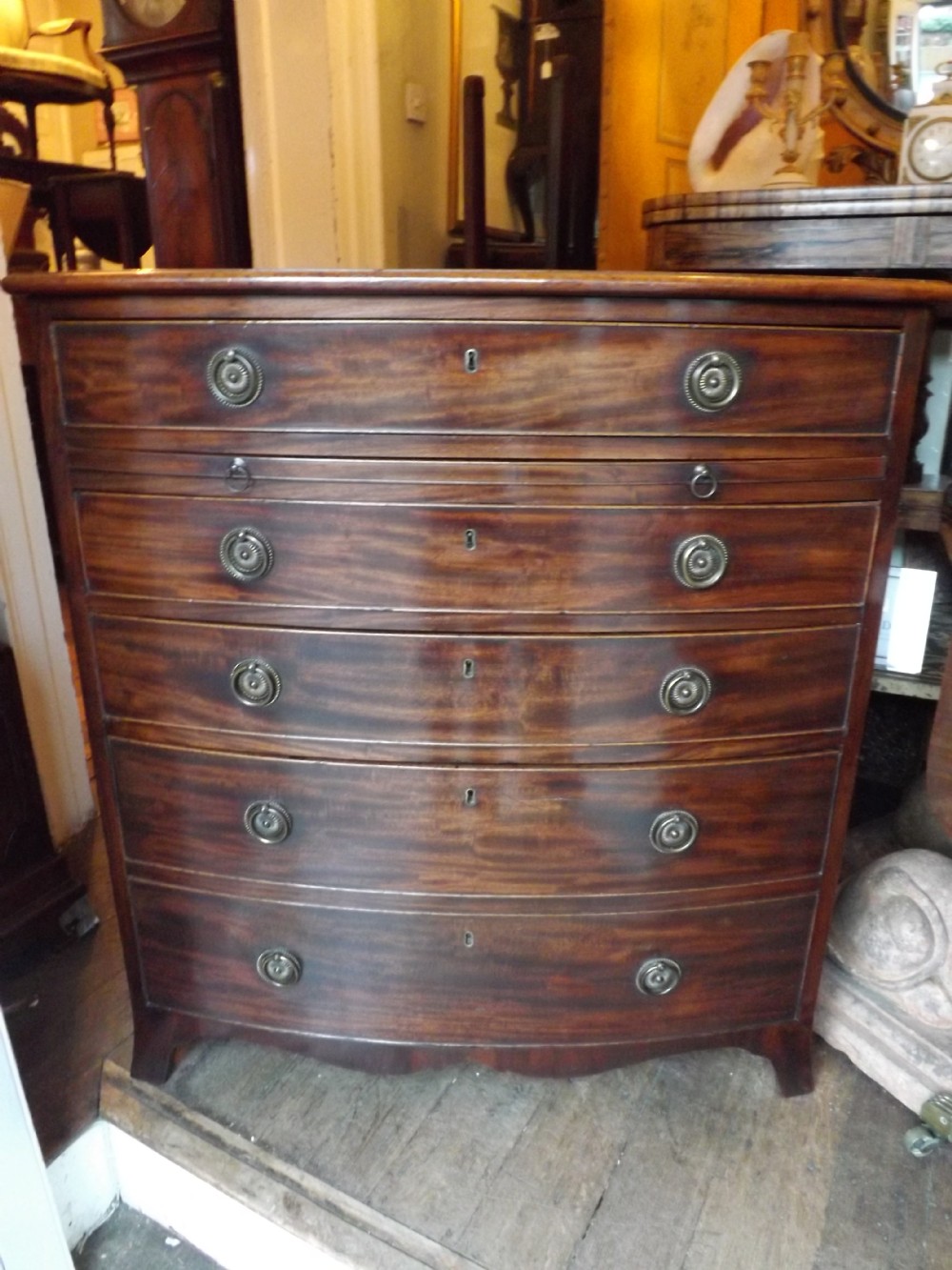 early c19th george iii period bowfront 'batchelors'type chest of drawers