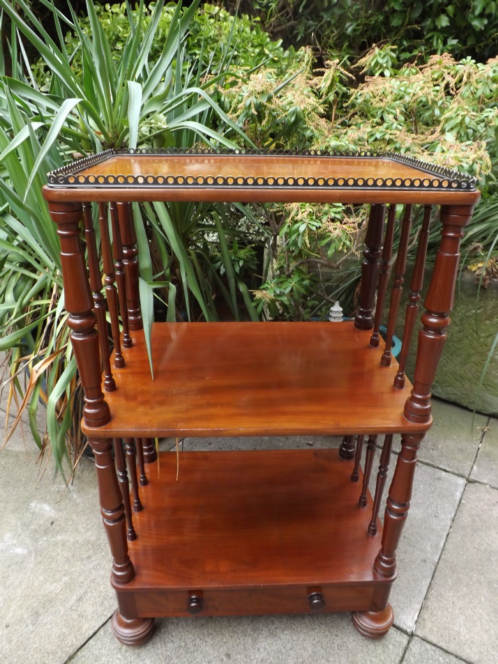 c19th mahogany tagre'whatnot' with gallery top