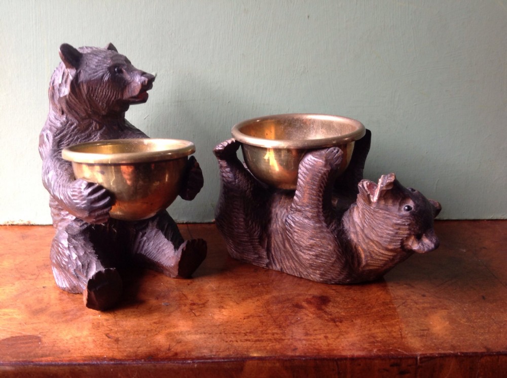 pair of early c20th black forest' carved miniature bears