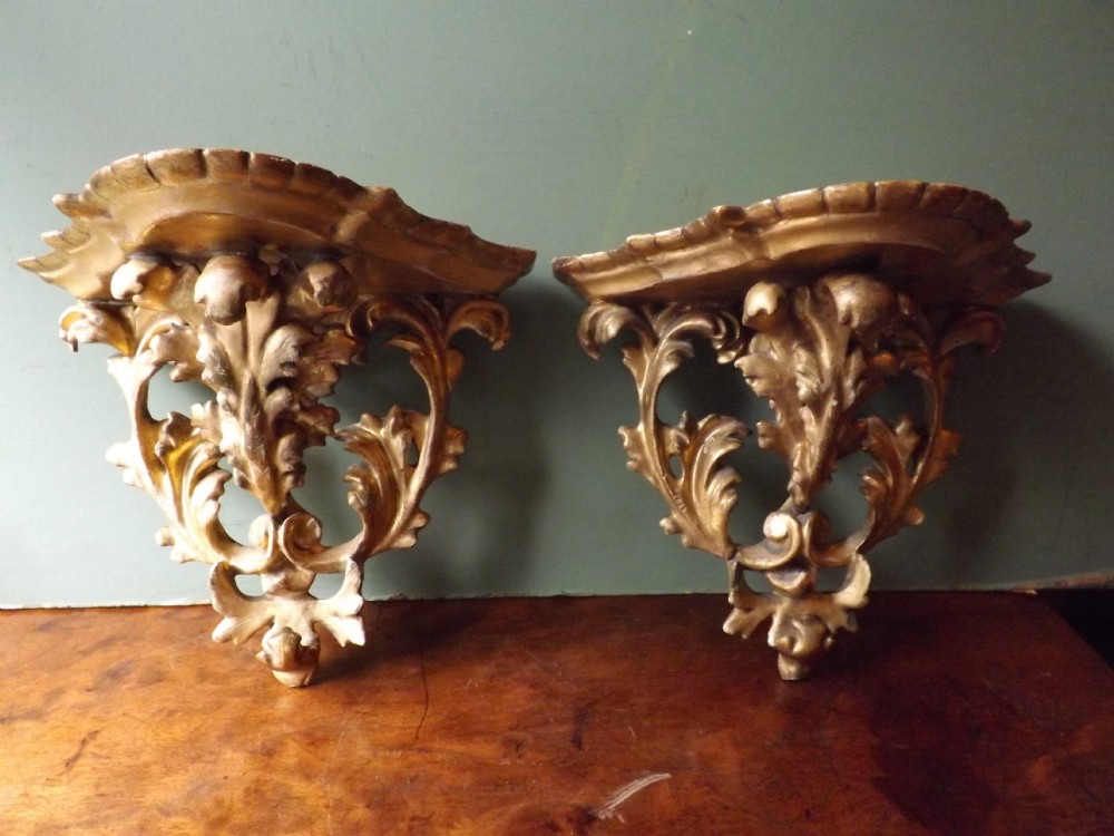 pair of late c19thearly c20th italian florentine carved giltwood wallbrackets