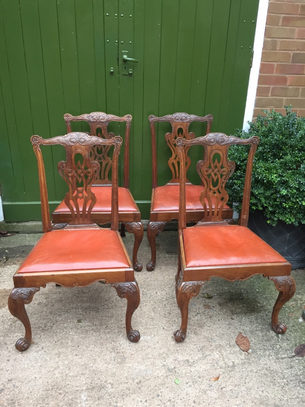 set of 4 mid c18th style carved walnut dining or side chairs in the chippendale manner