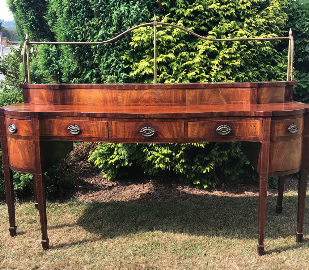 late c18th george iii period scottish mahogany serpentinefront sideboard