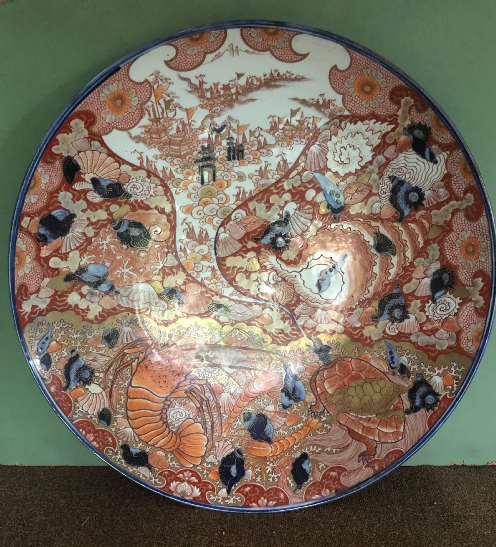 fine large late c19th japanese meiji period porcelain charger in the imari palette