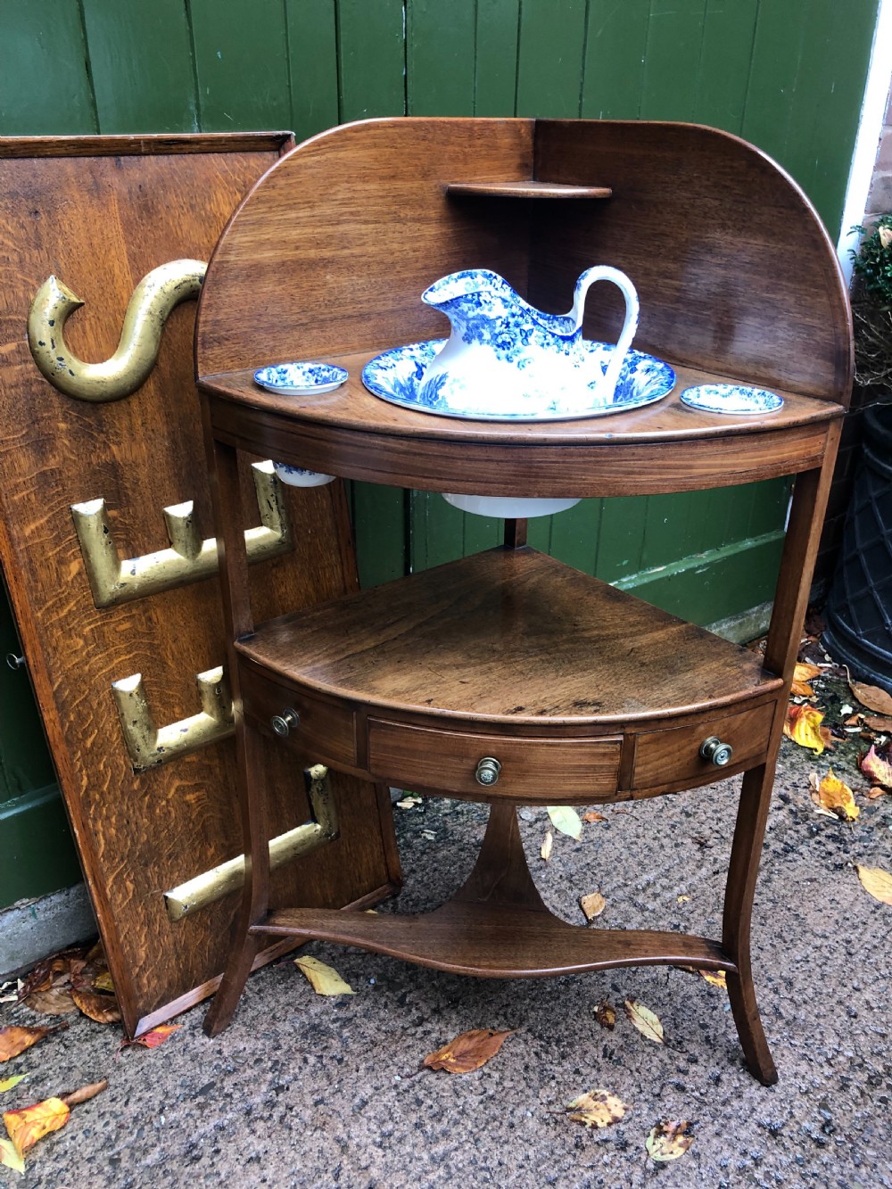 late c18th george iii period mahogany corner washstand with mintons china fittings