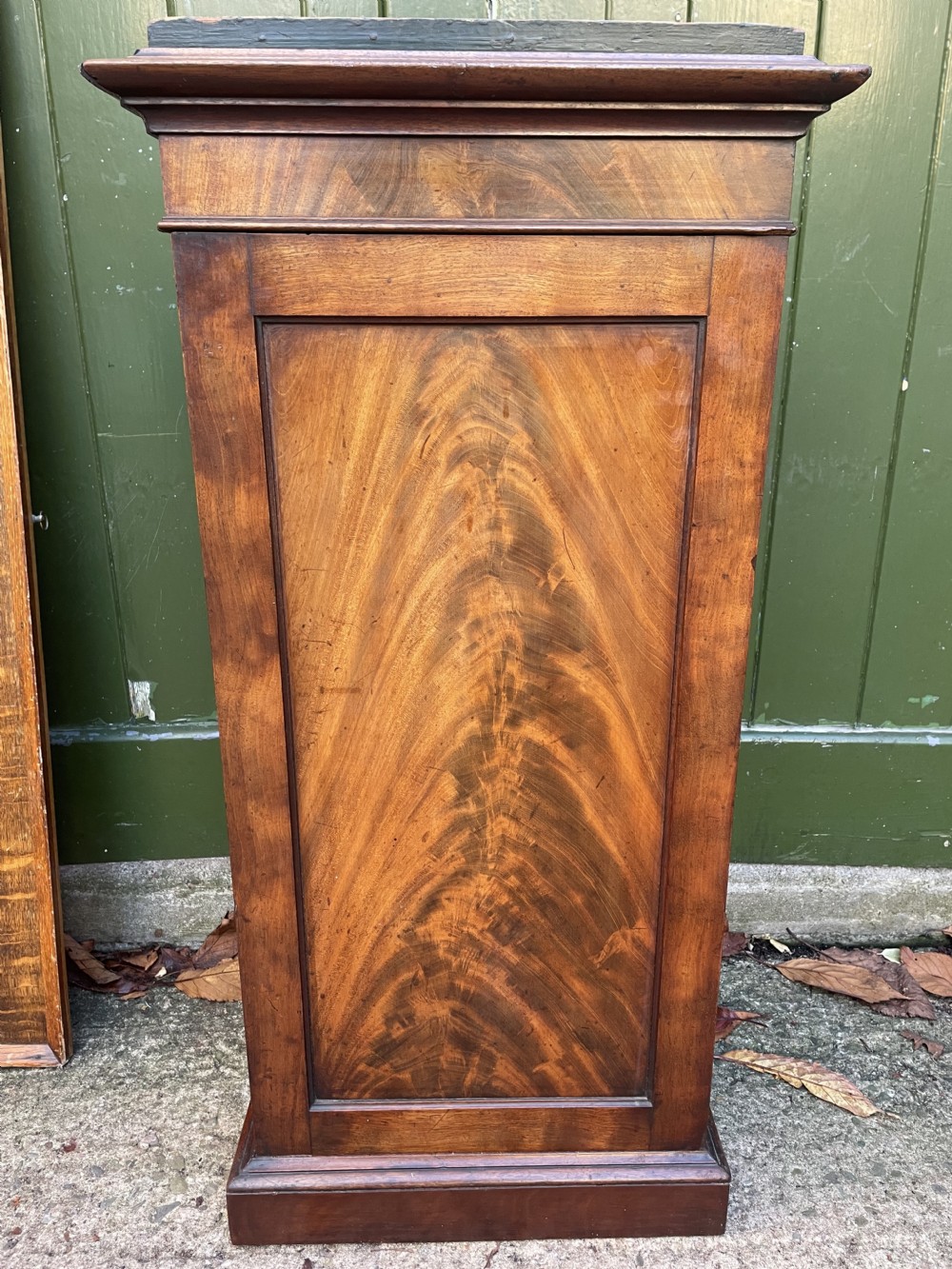 early c19th late georgian period mahogany pedestal cupboard sculpture stand