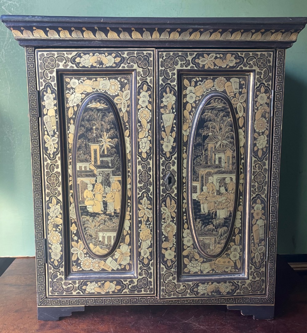 mid c19th chinese export qing dynasty lacquer table cabinet with gilded decoration